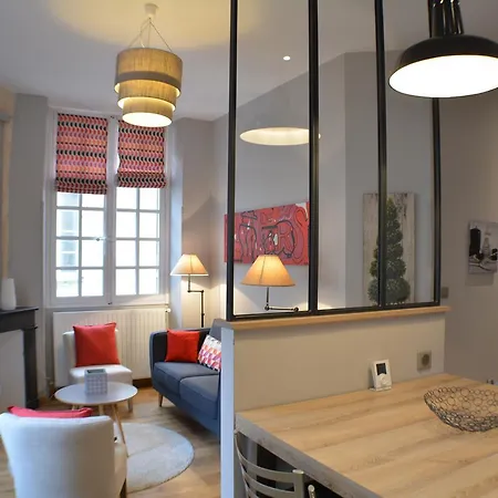 Hyper Centre Apartment